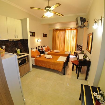 Mazis Apartments Agios Gordios  Buitenkant foto